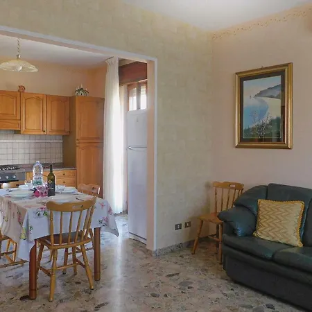 Nice In W/ Wifi And 4 Bedrooms Apartmán